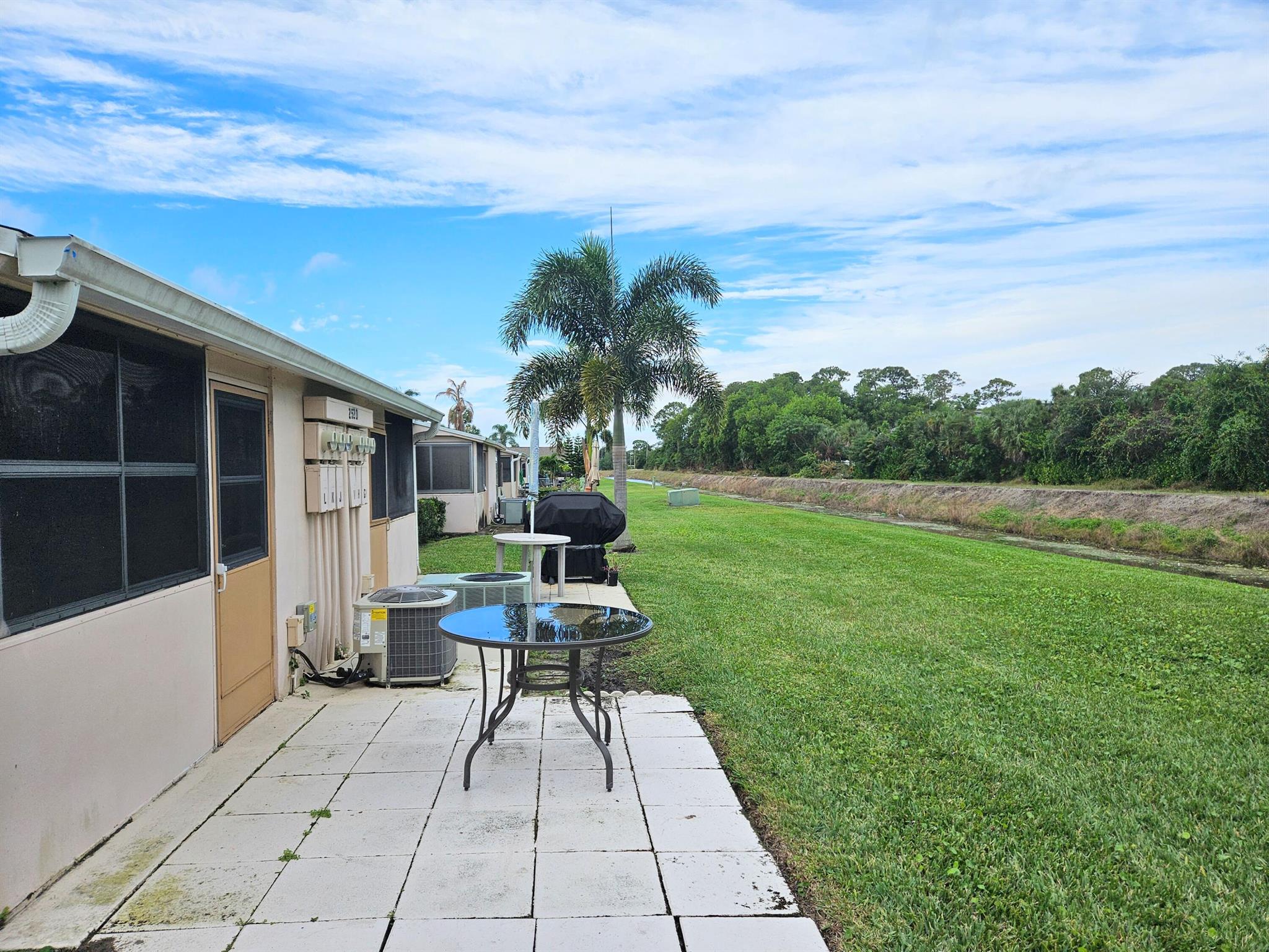 CRESTHAVEN VILLAS CONDO 2 - Residential