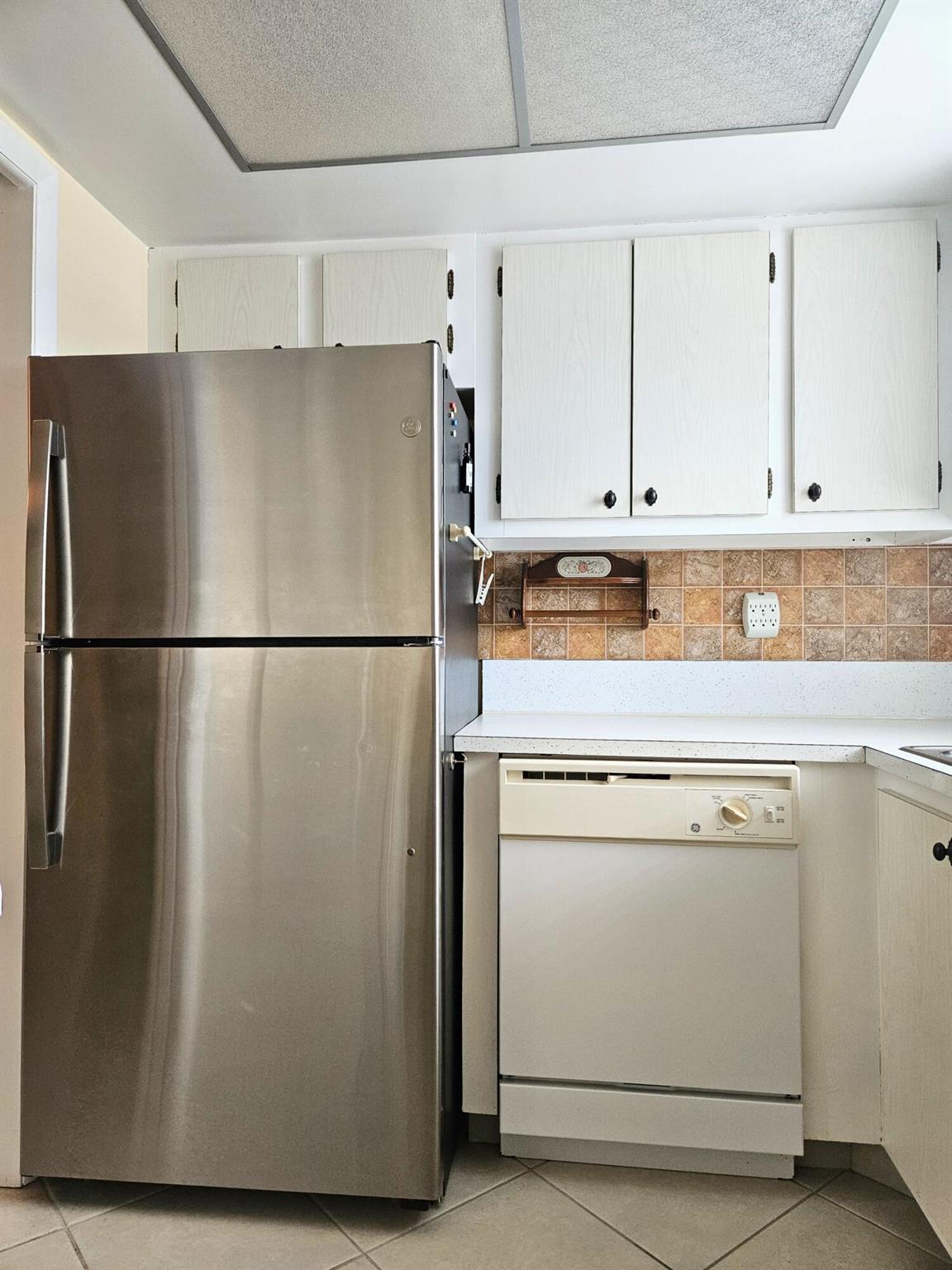 View photos, virtual tours, details... 2520 Dudley Drive E J