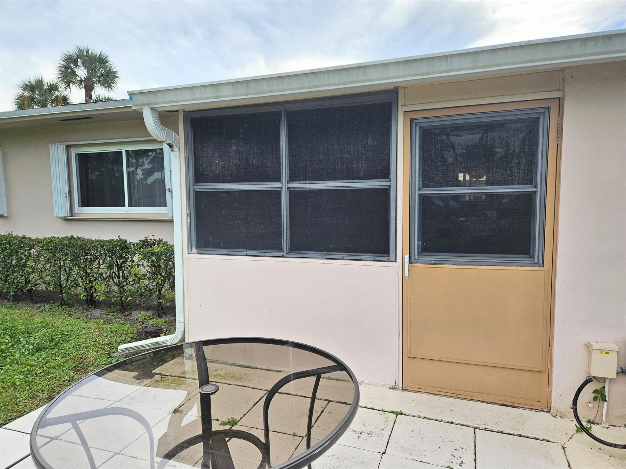 CRESTHAVEN VILLAS CONDO 2 - Residential