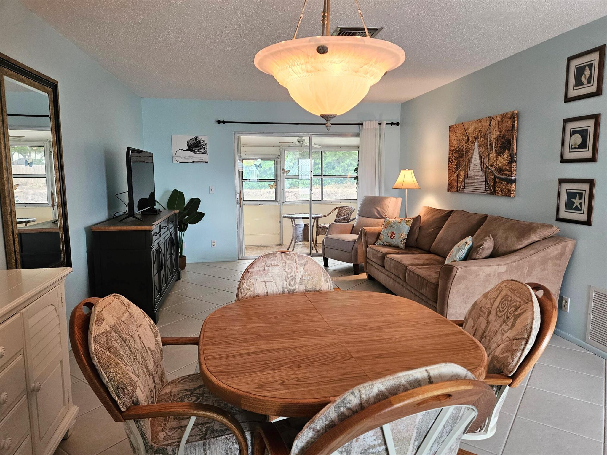 CRESTHAVEN VILLAS CONDO 2 - Residential