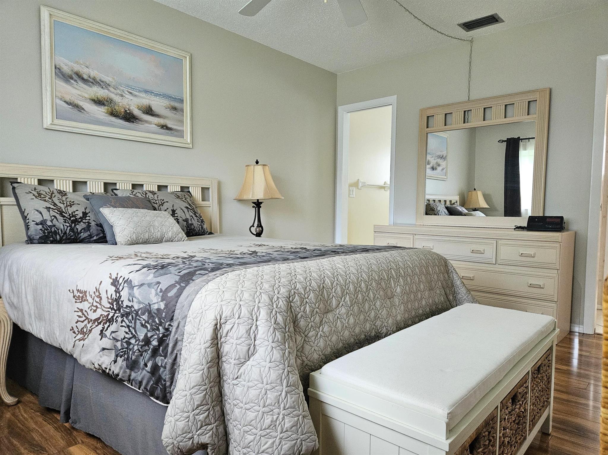 CRESTHAVEN VILLAS CONDO 2 - Residential