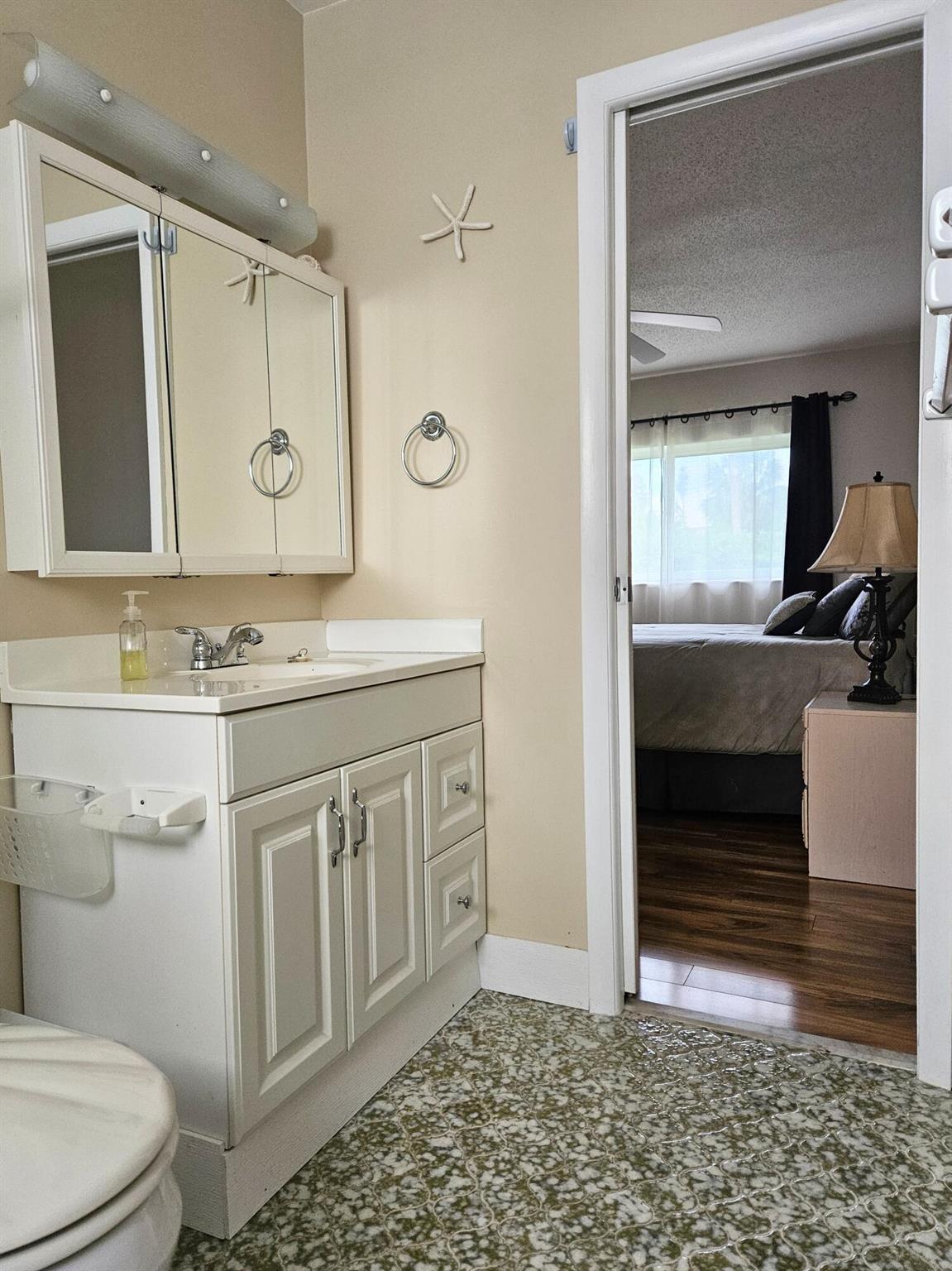 CRESTHAVEN VILLAS CONDO 2 - Residential