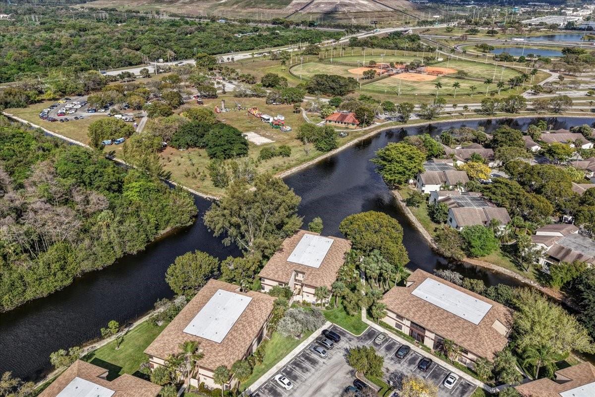 APPLEWOOD VILLAGE 1 COA - Residential