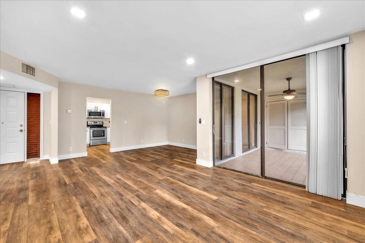 APPLEWOOD VILLAGE 1 COA - Residential
