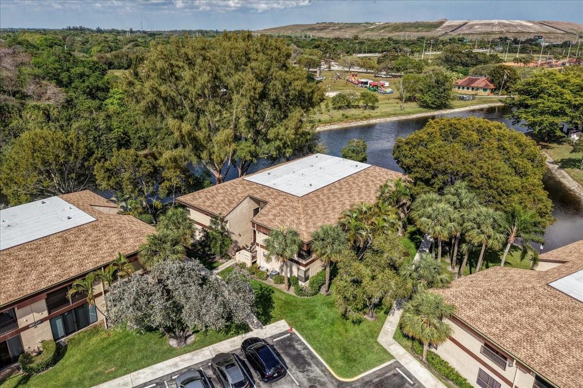 APPLEWOOD VILLAGE 1 COA - Residential