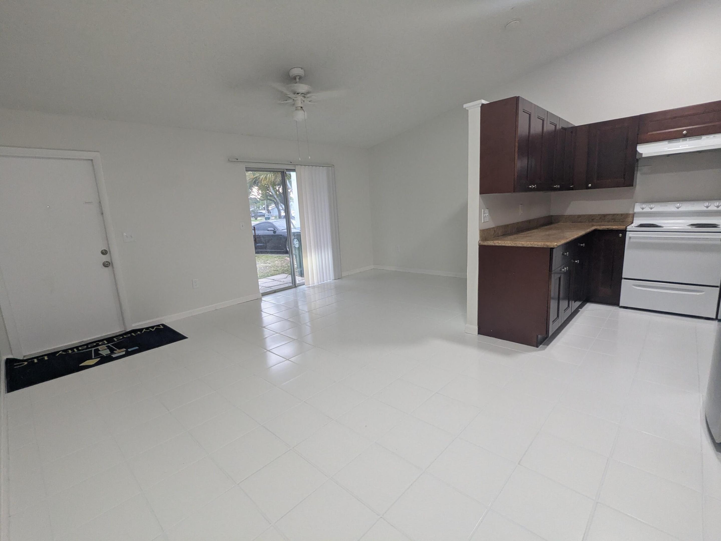 VILLA DEL TRIO - Residential