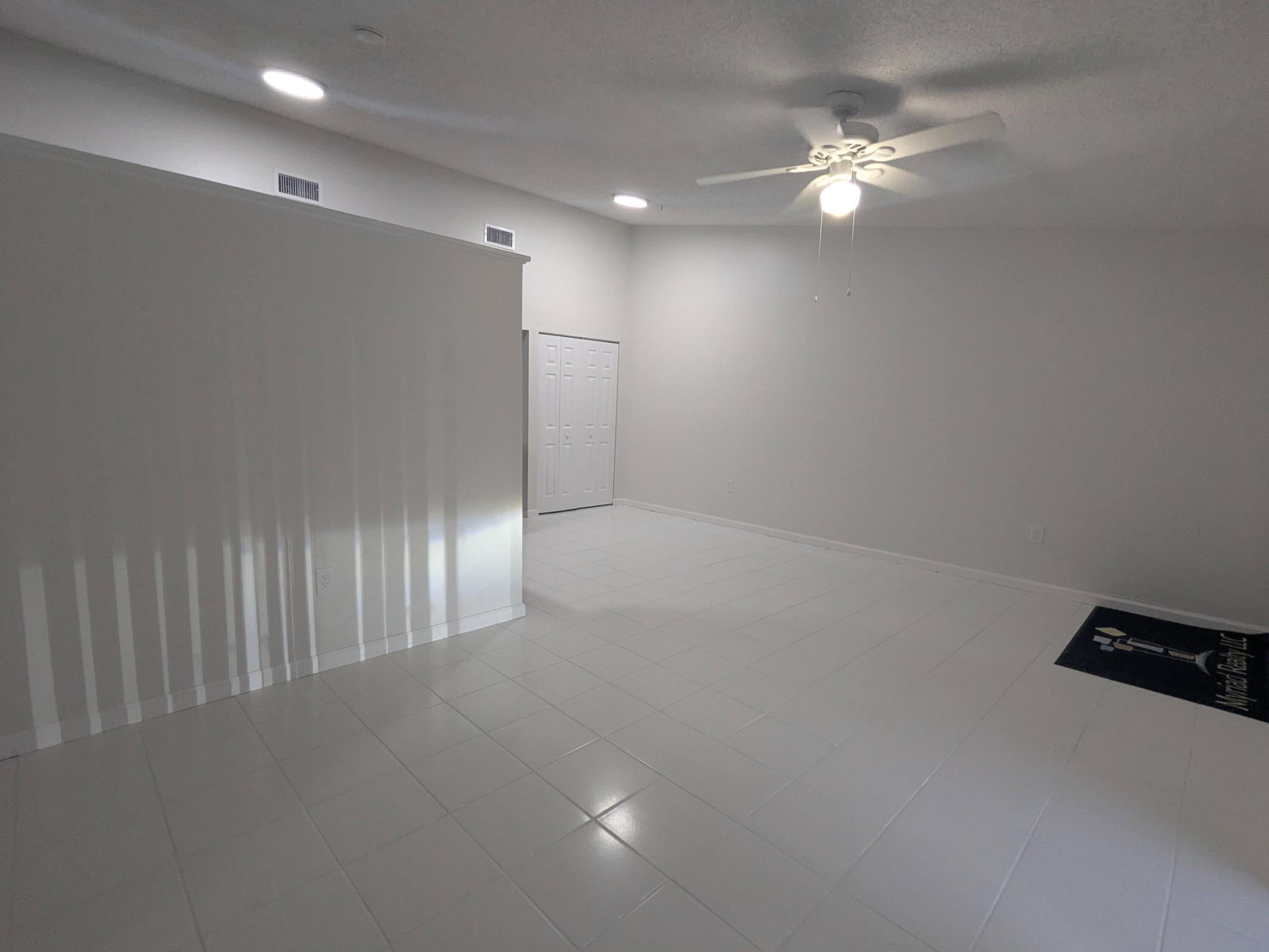 VILLA DEL TRIO - Residential