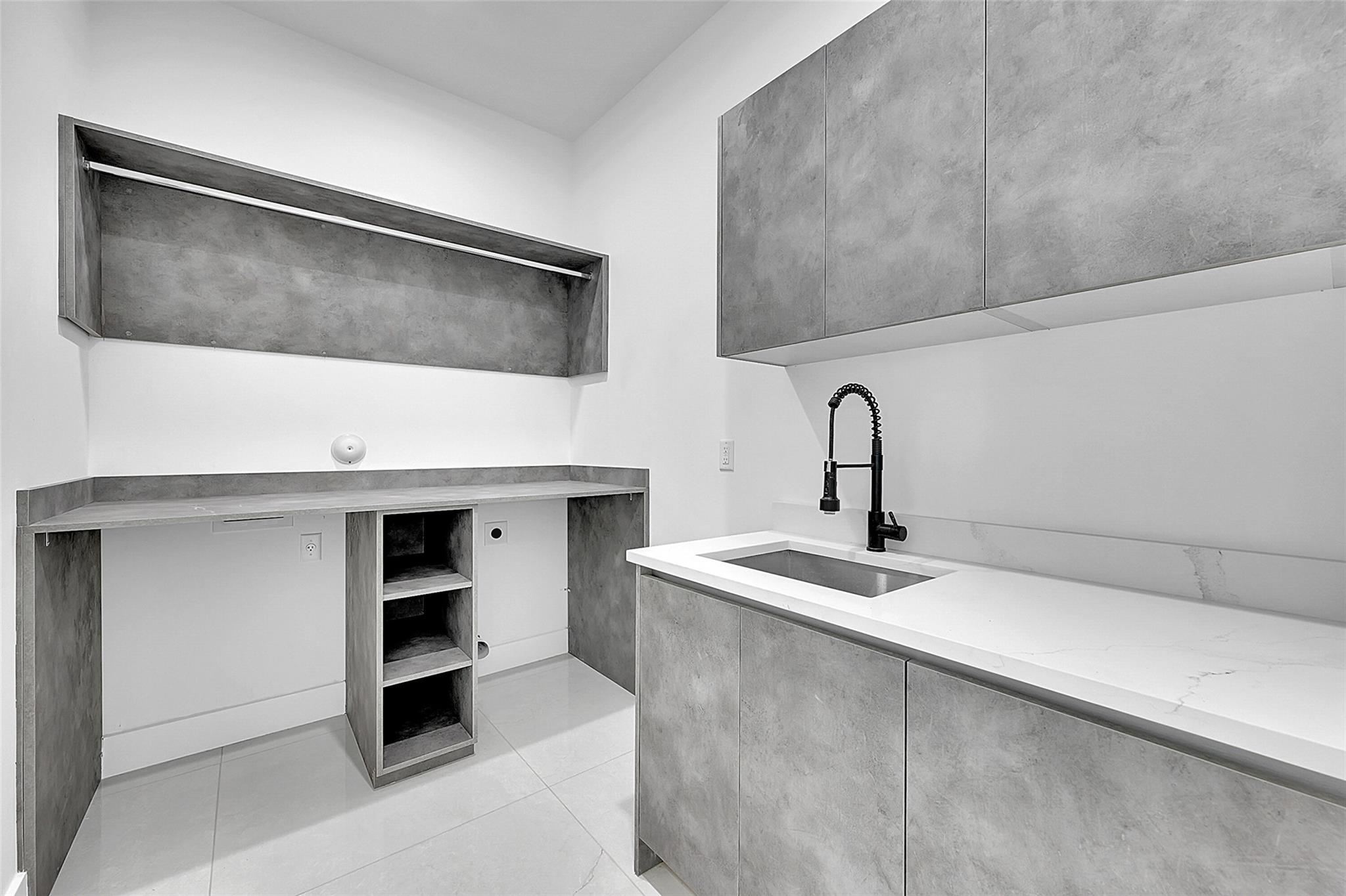 Curva Del Rio Add 35-44 B - Residential