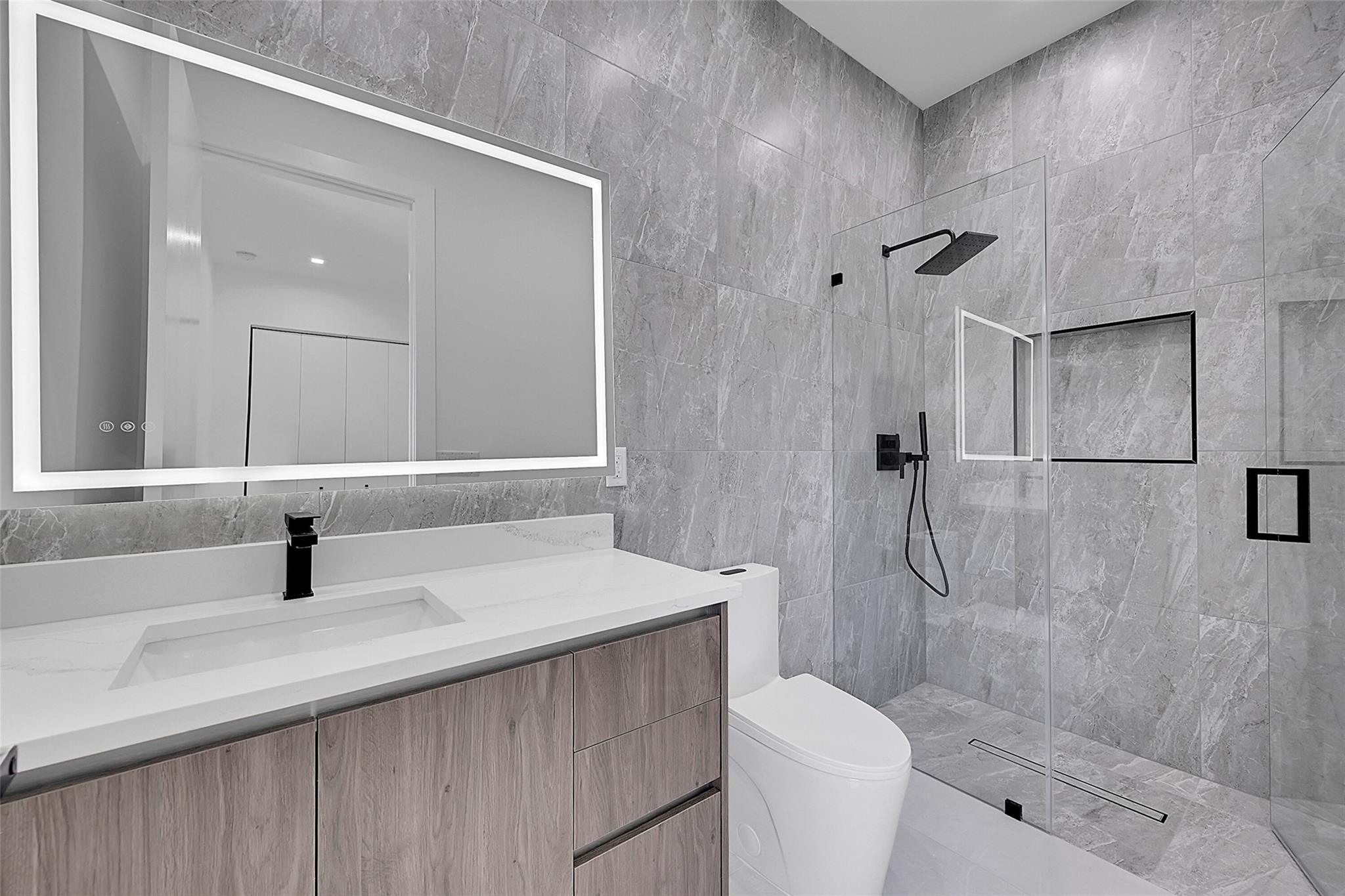 Curva Del Rio Add 35-44 B - Residential