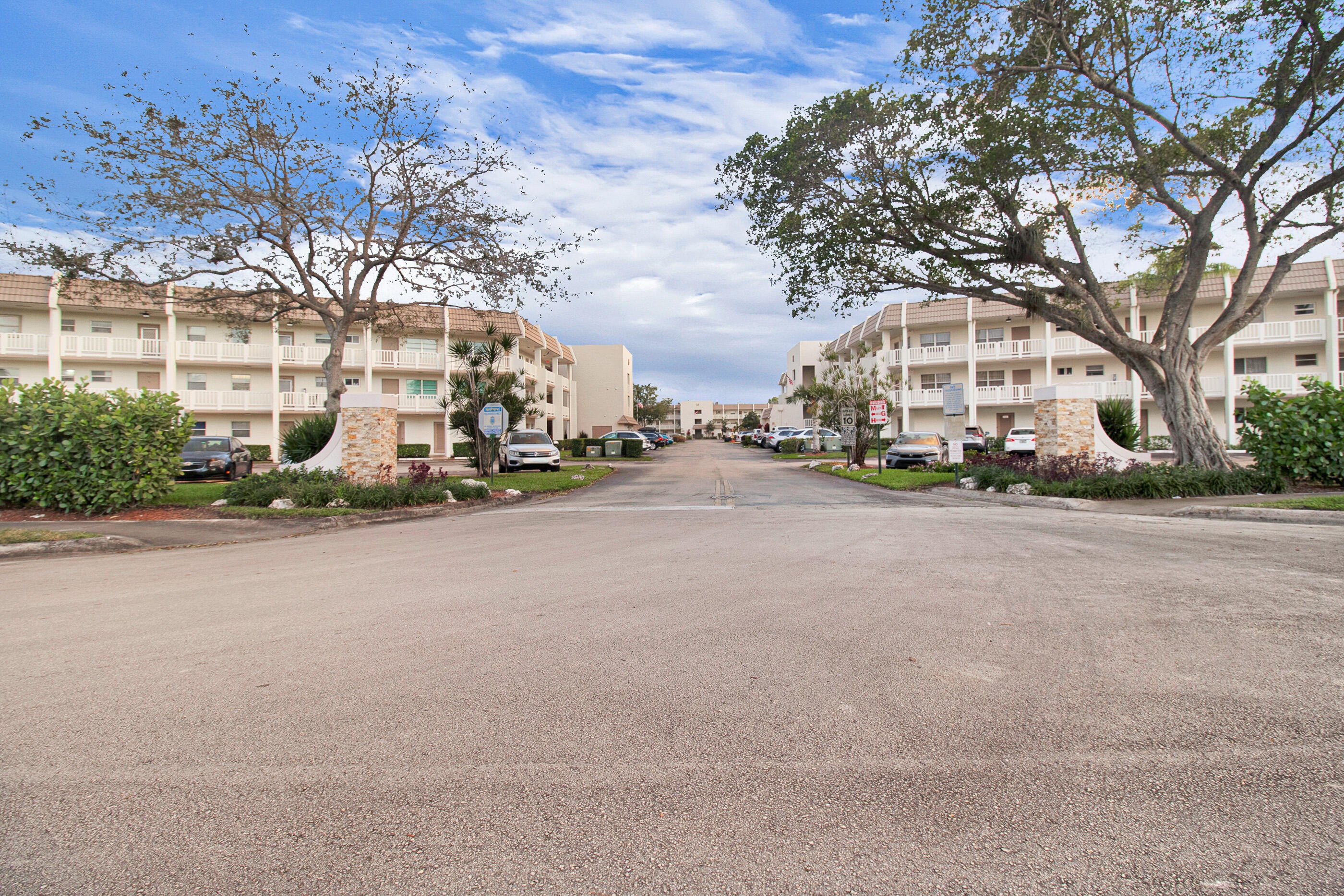 6890 ROYAL PALM Boulevard 101H