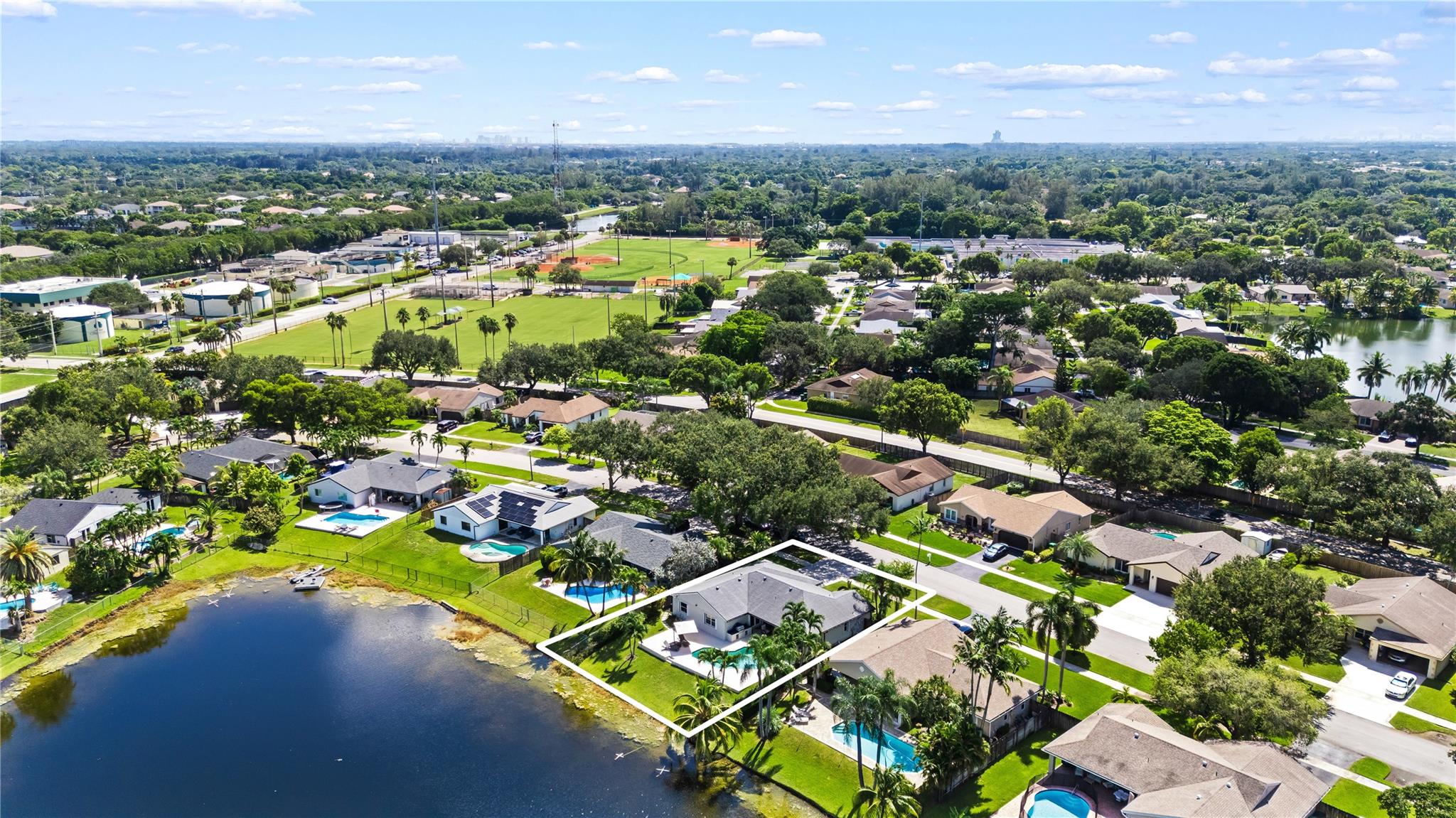 FLAMINGO GARDENS-PHASE TW - Residential