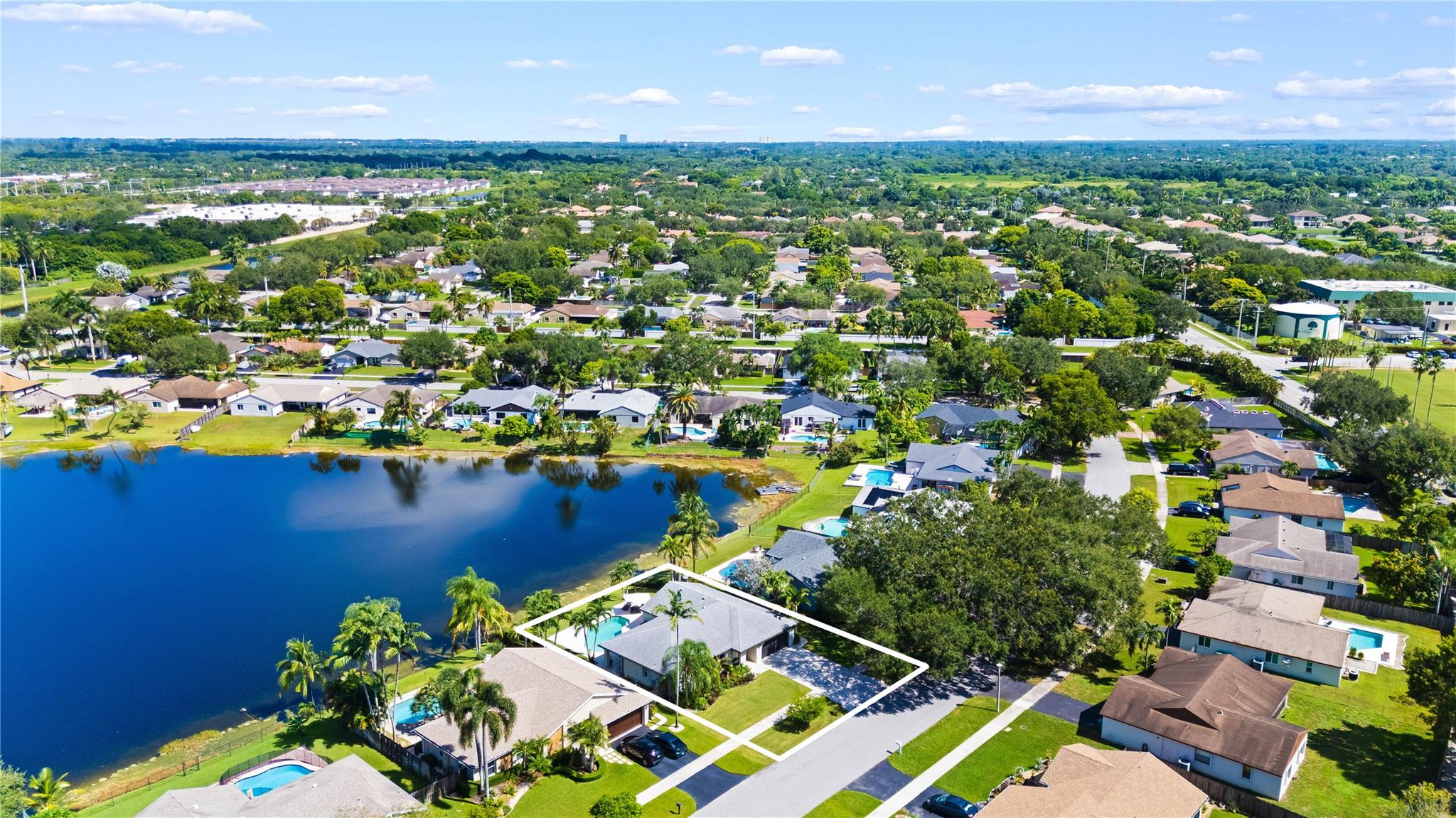 FLAMINGO GARDENS-PHASE TW - Residential