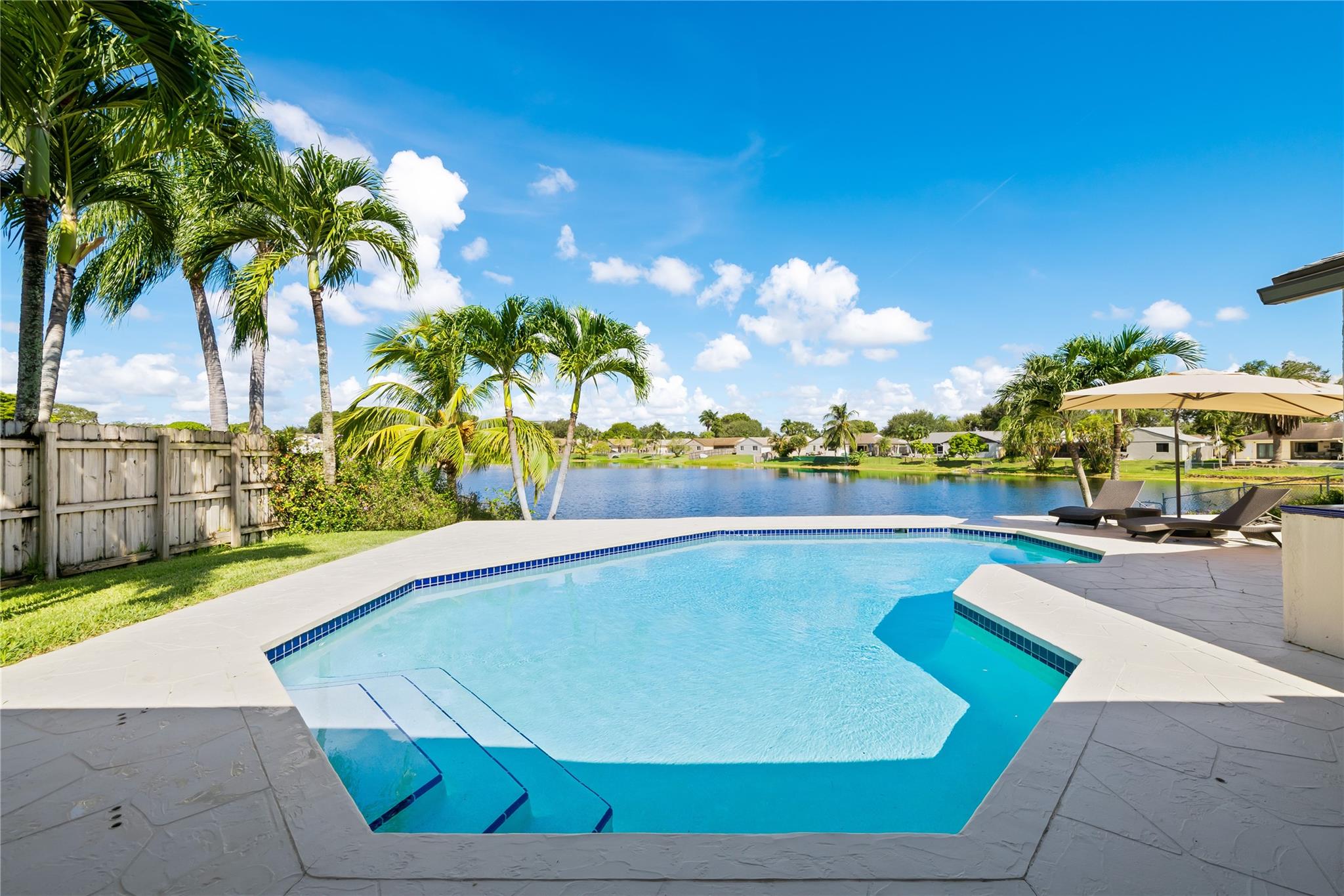 FLAMINGO GARDENS-PHASE TW - Residential