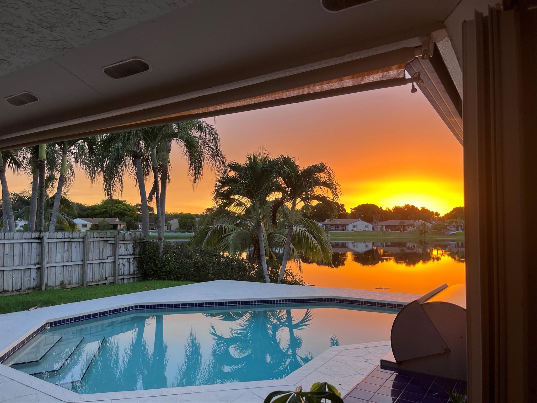 FLAMINGO GARDENS-PHASE TW - Residential