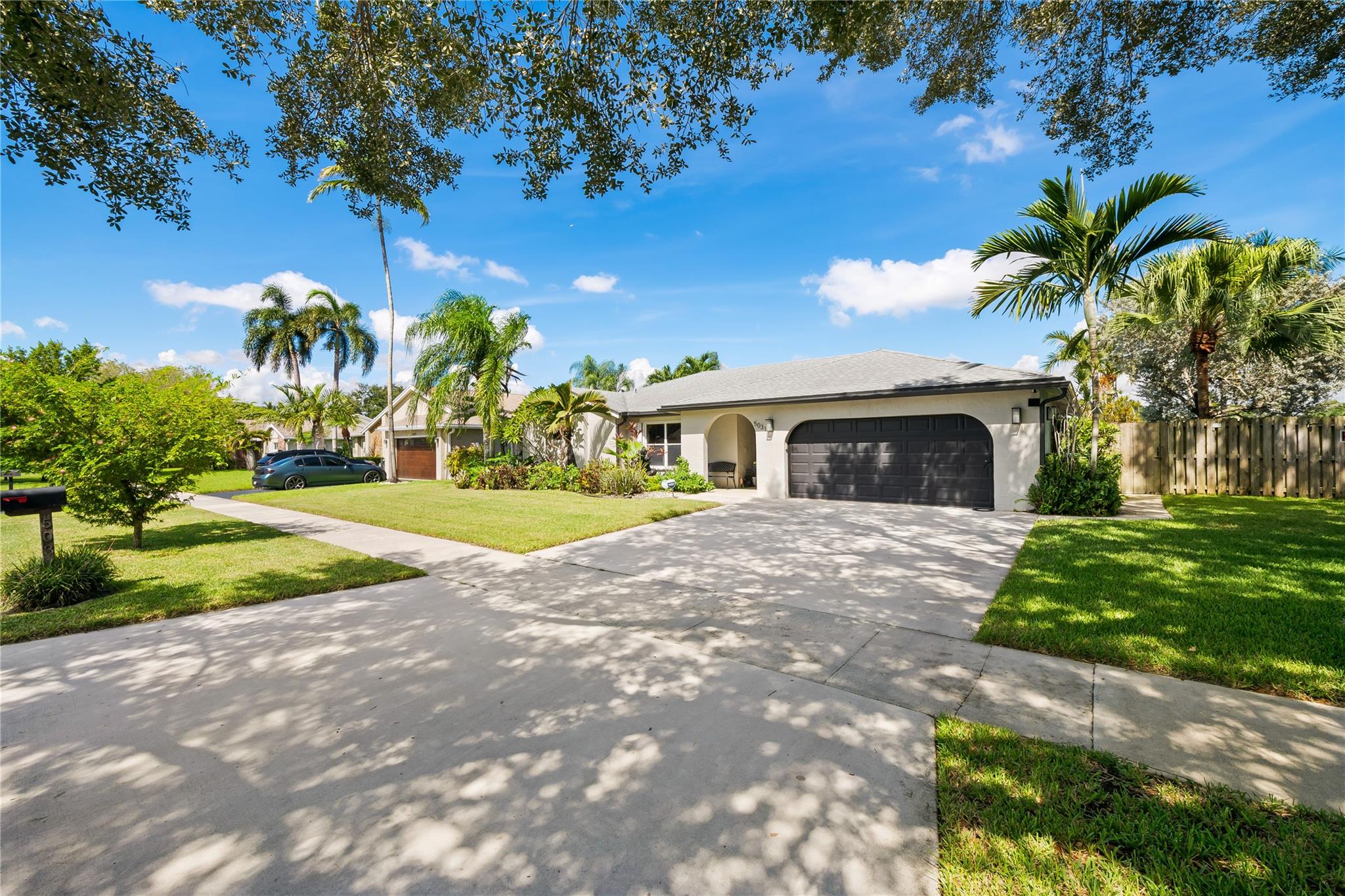 FLAMINGO GARDENS-PHASE TW - Residential