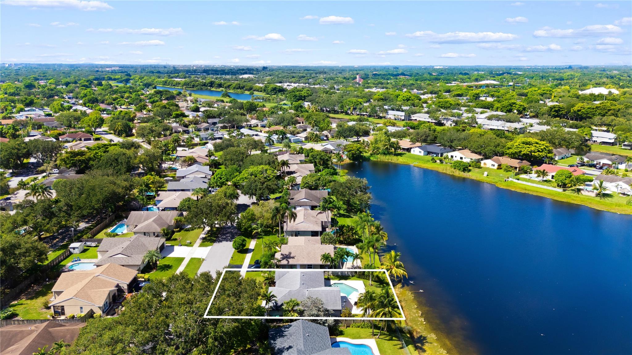 FLAMINGO GARDENS-PHASE TW - Residential