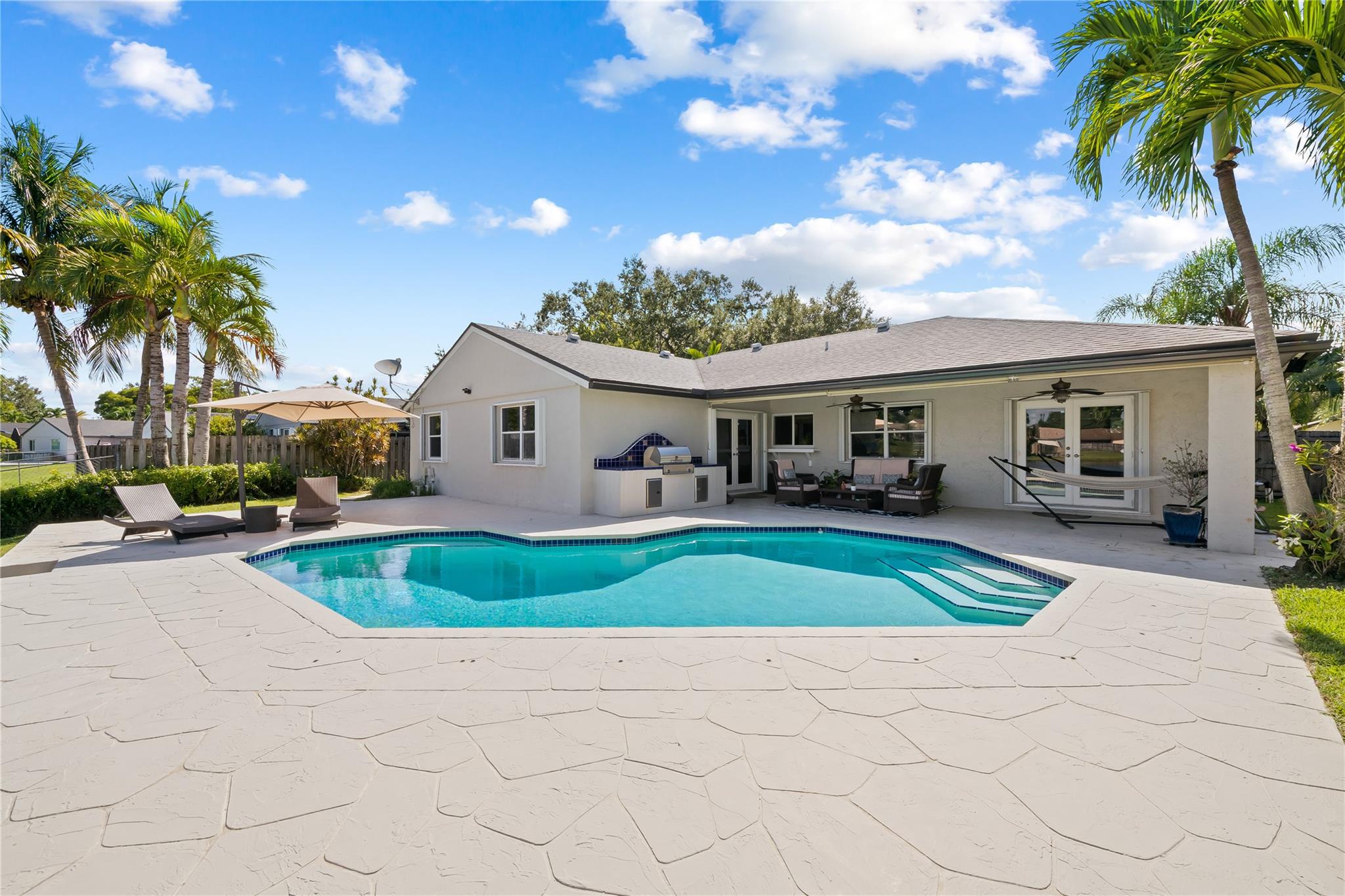 FLAMINGO GARDENS-PHASE TW - Residential