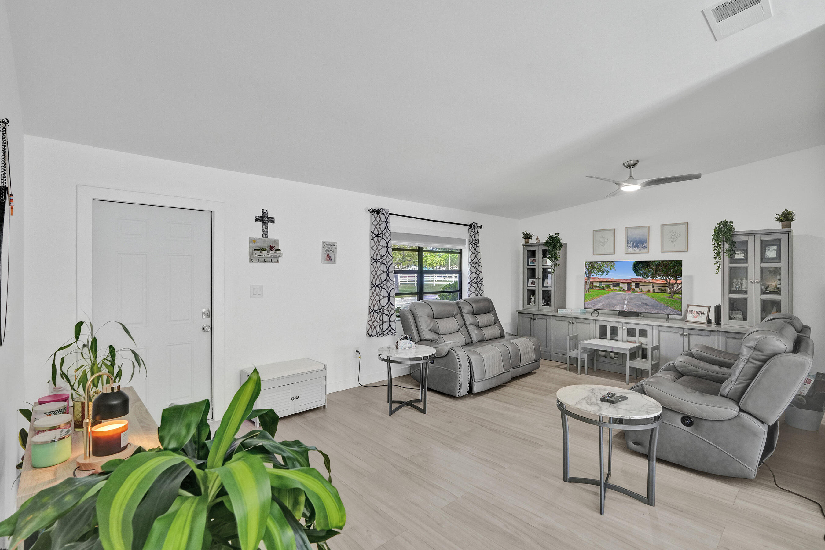 FOREST LAKE - Residential