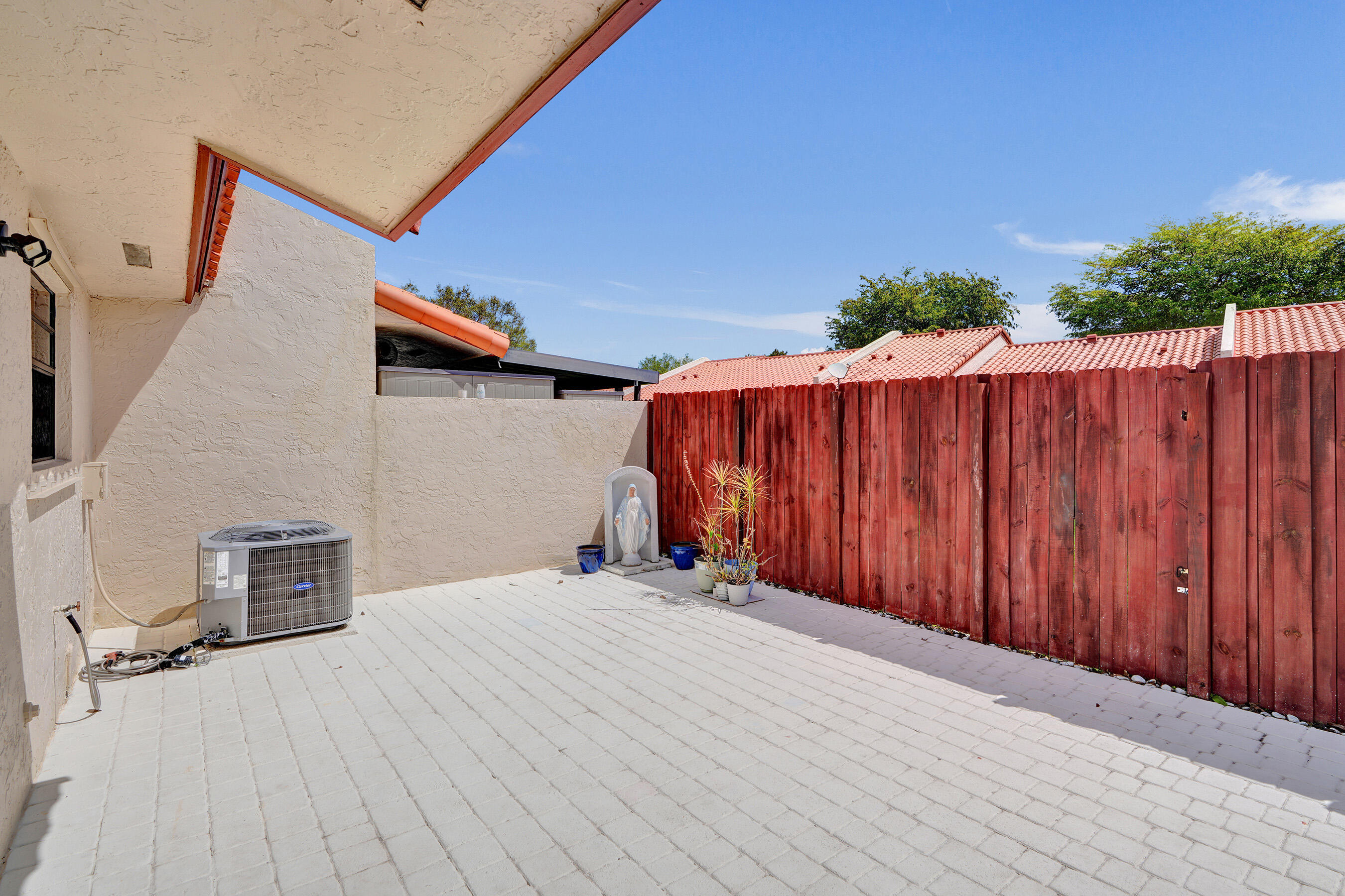 FOREST LAKE - Residential