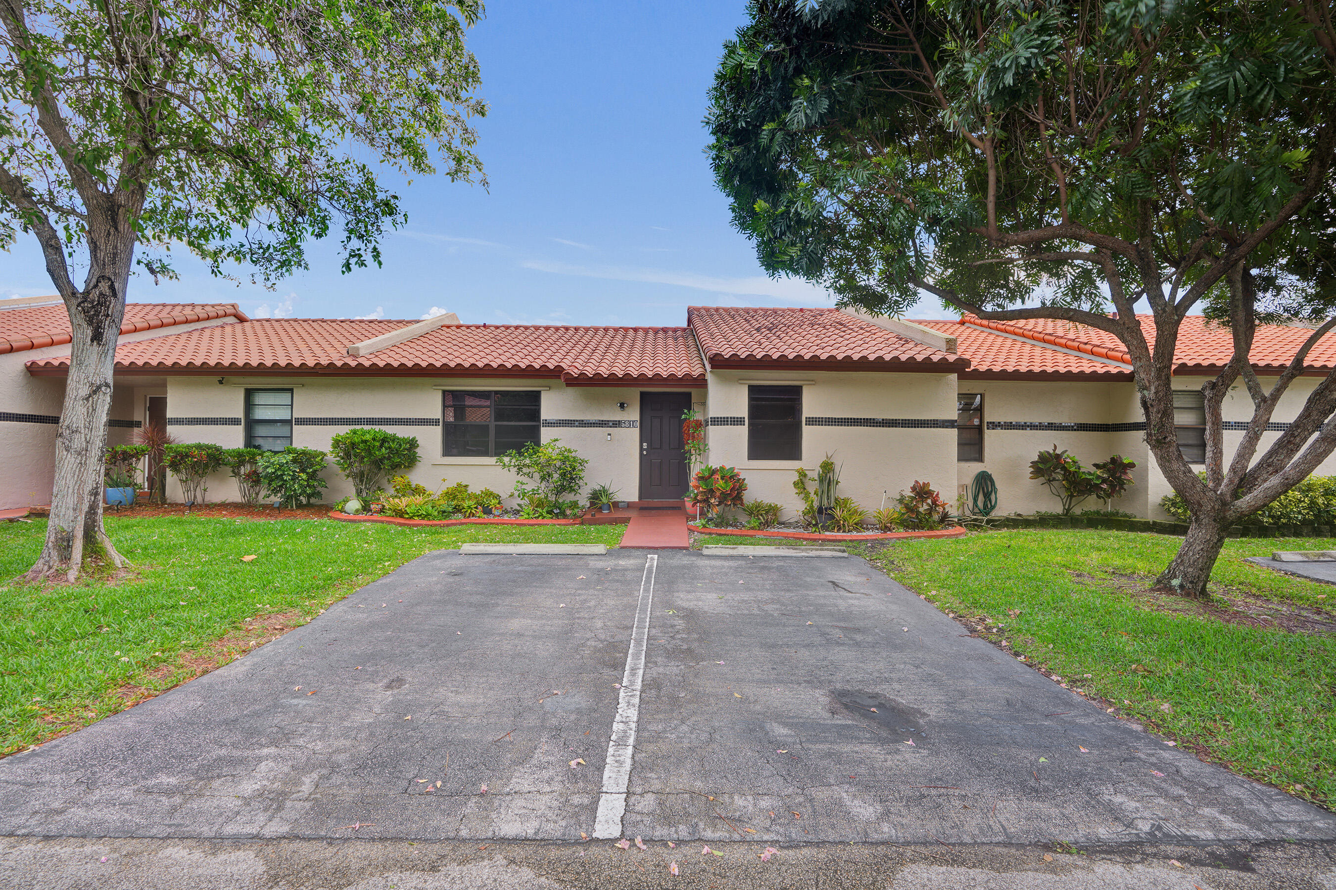 FOREST LAKE - Residential