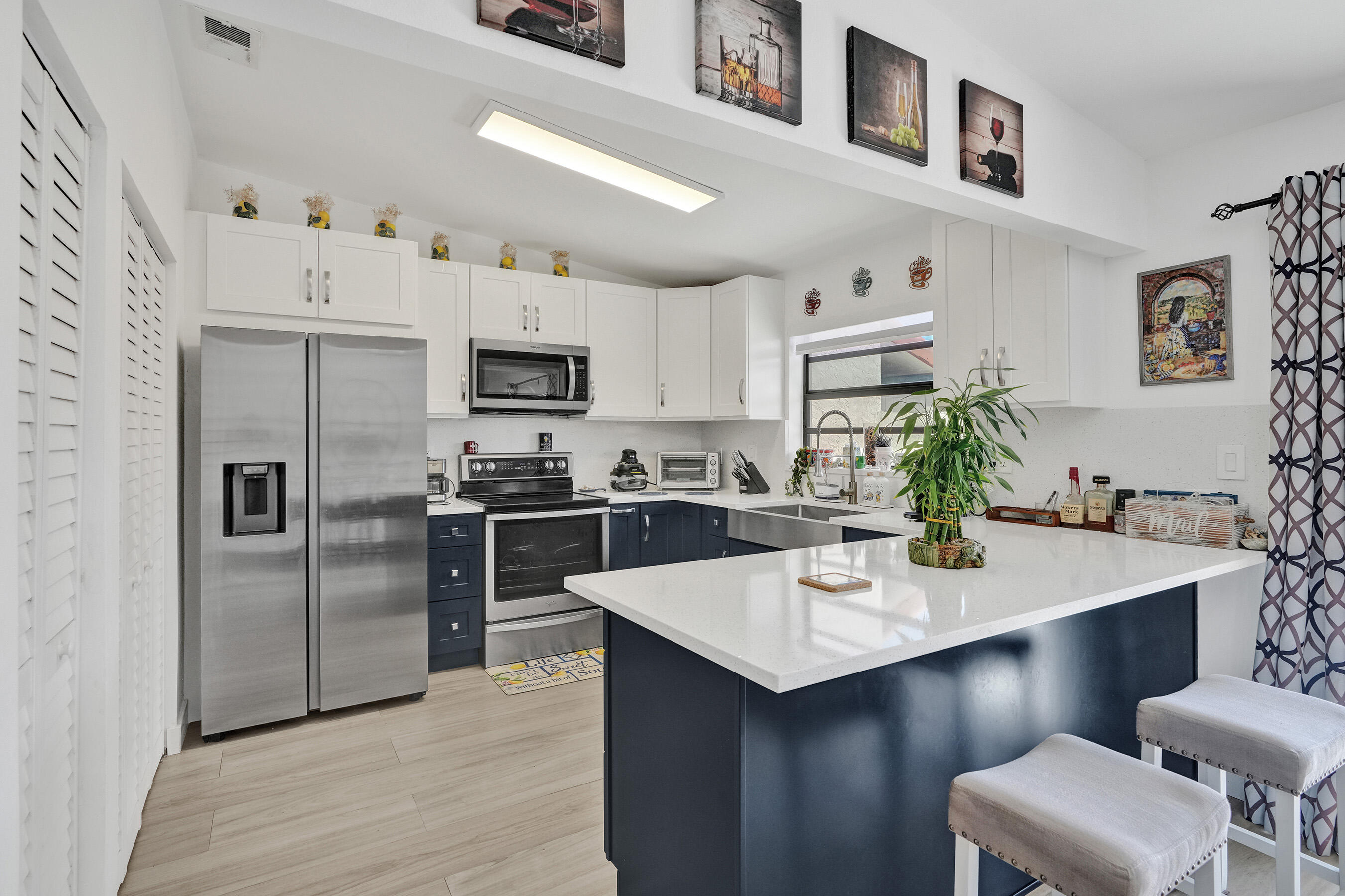 FOREST LAKE - Residential