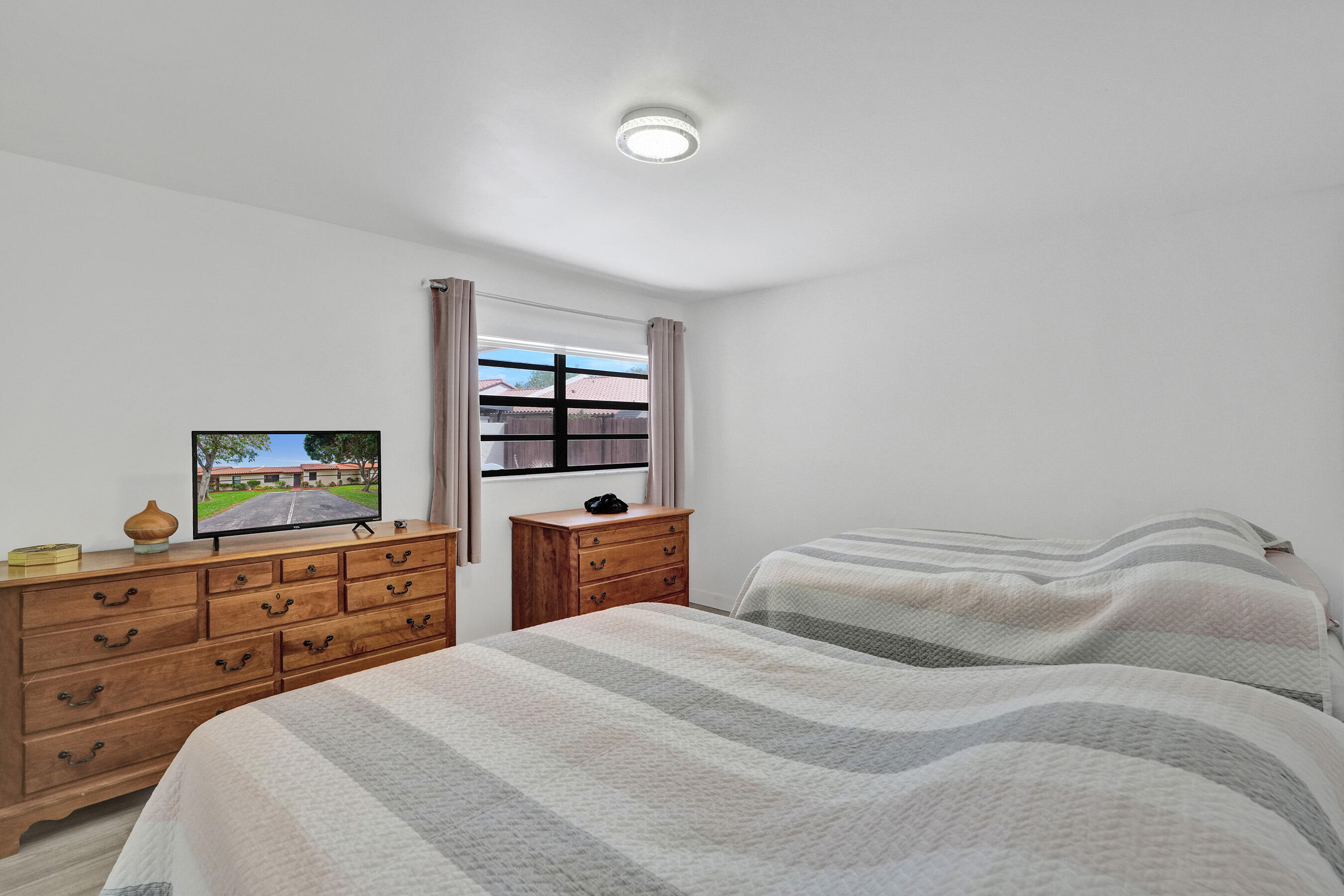 FOREST LAKE - Residential