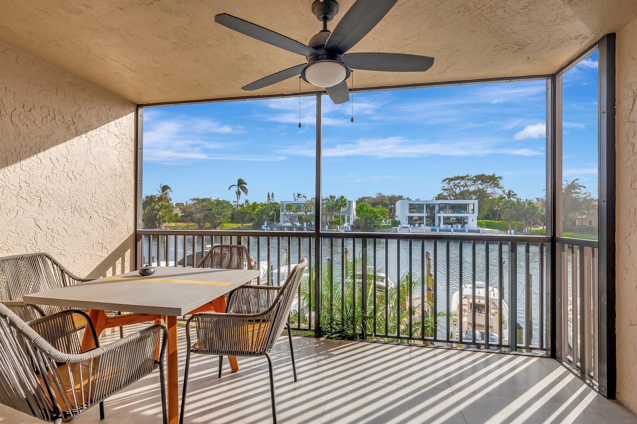 210 Captains Walk 715