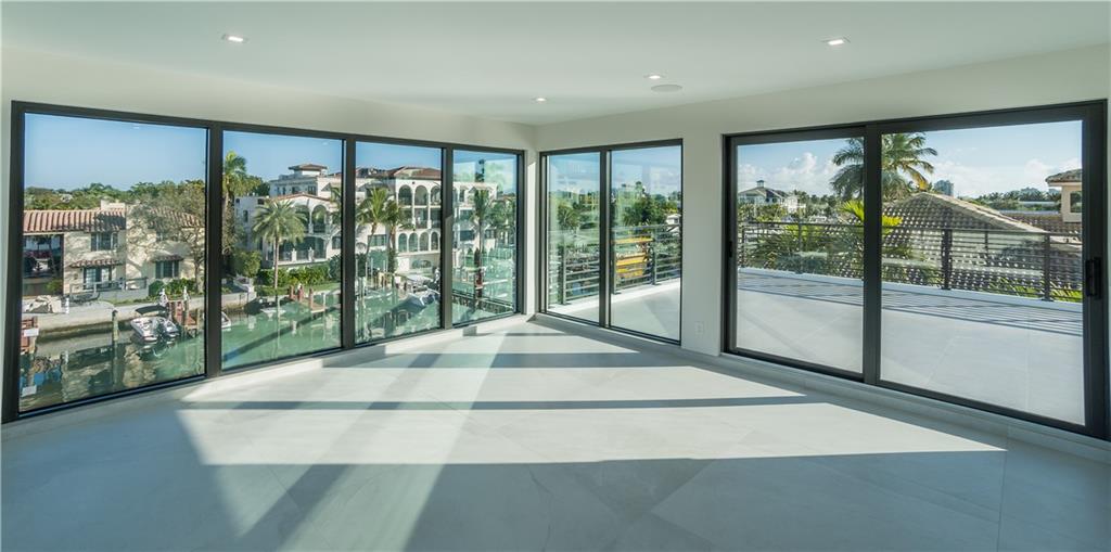 LAUDERDALE HARBORS SEC A - Residential