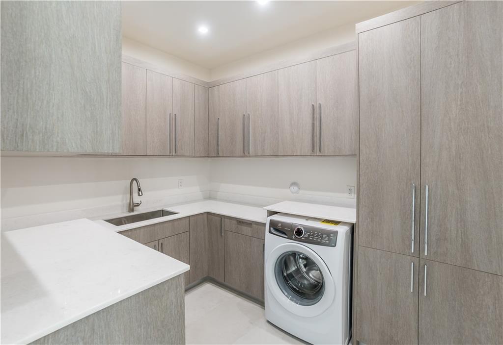 LAUDERDALE HARBORS SEC A - Residential