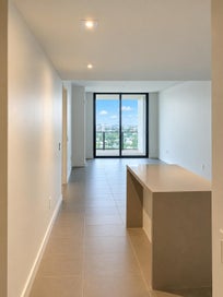 1600 NE 1st Avenue 1411 Miami FL 33132
