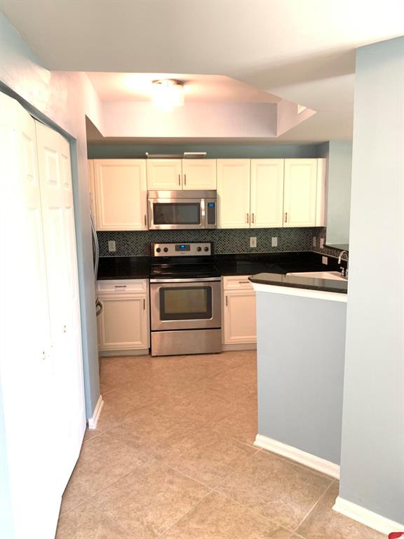 COURTYARDS IN CITYPLACE CONDO - Residential