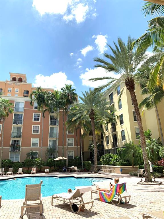 COURTYARDS IN CITYPLACE CONDO - Residential