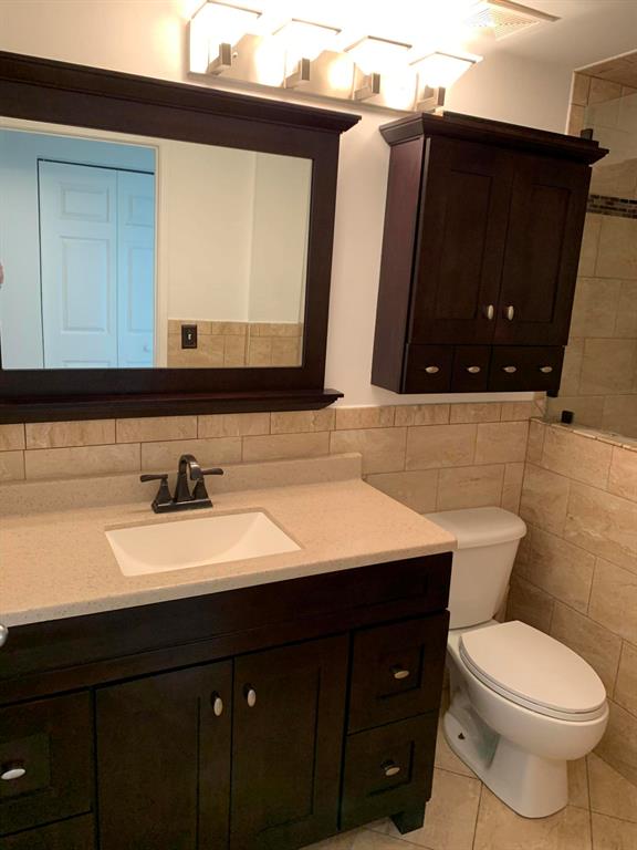 COURTYARDS IN CITYPLACE CONDO - Residential