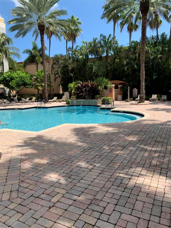 COURTYARDS IN CITYPLACE CONDO - Residential