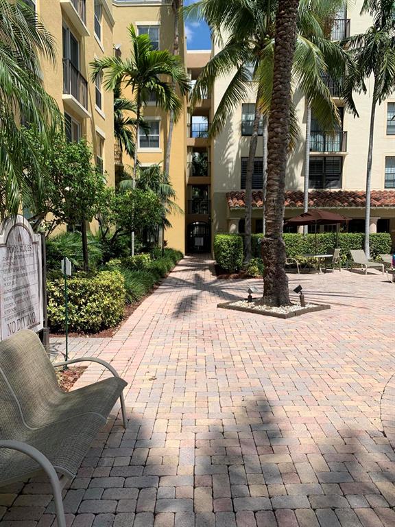 COURTYARDS IN CITYPLACE CONDO - Residential