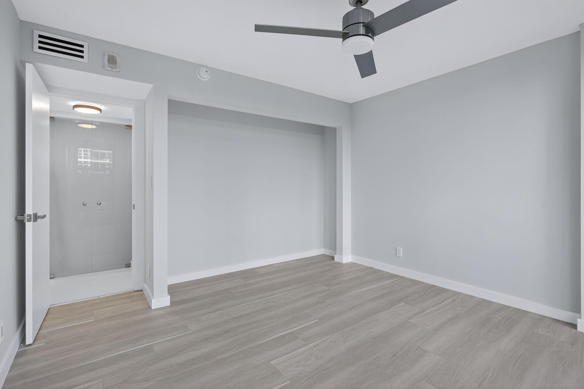 SILVER THATCH ATLANTIC PL - Residential