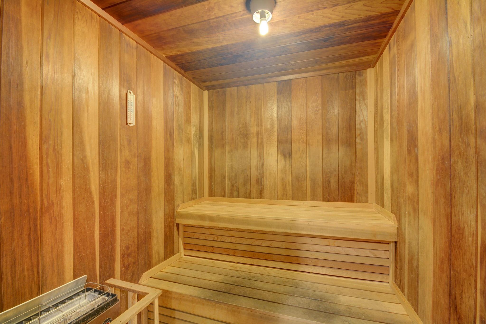 SILVER THATCH ATLANTIC PL - Residential