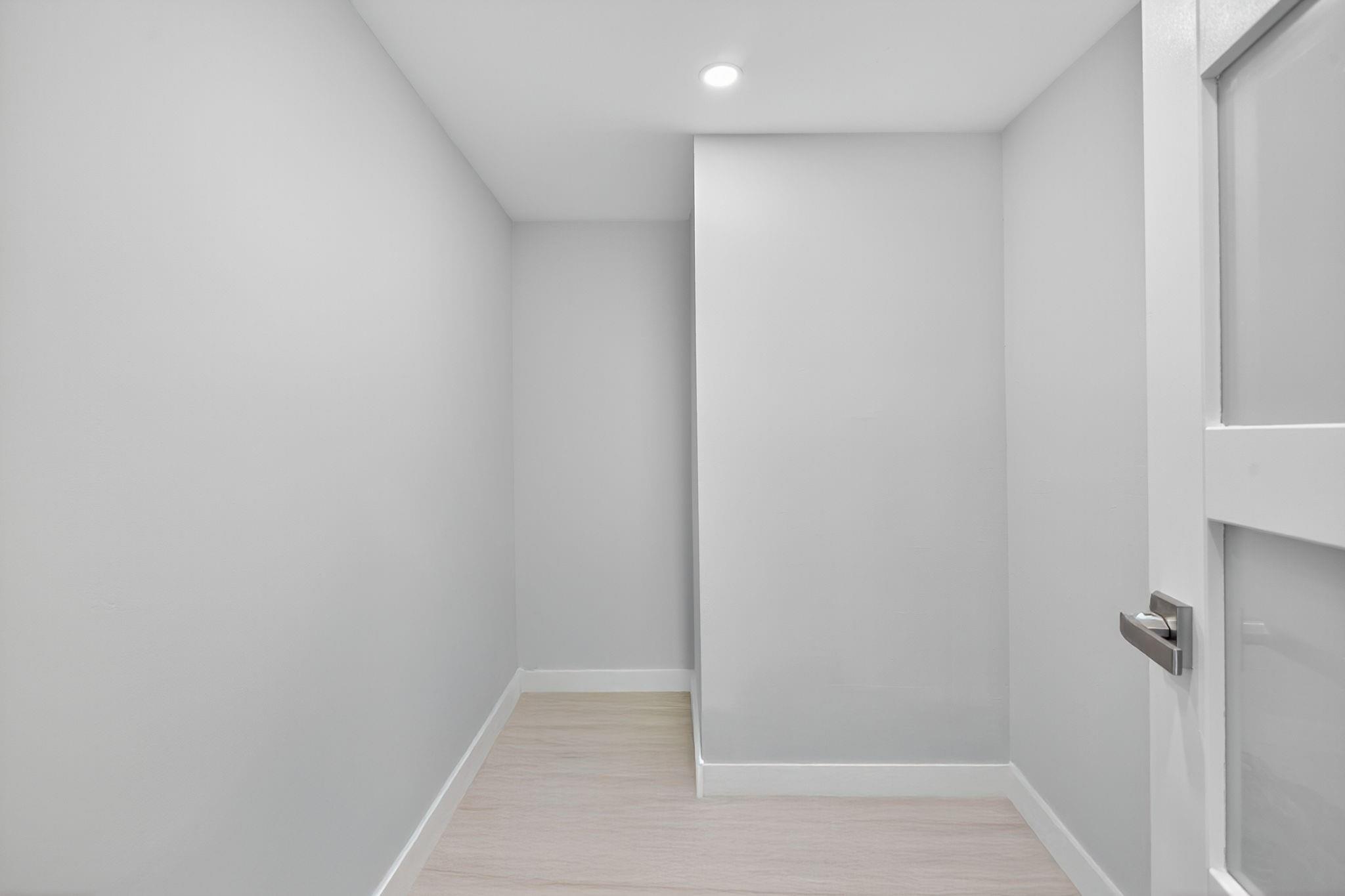 SILVER THATCH ATLANTIC PL - Residential