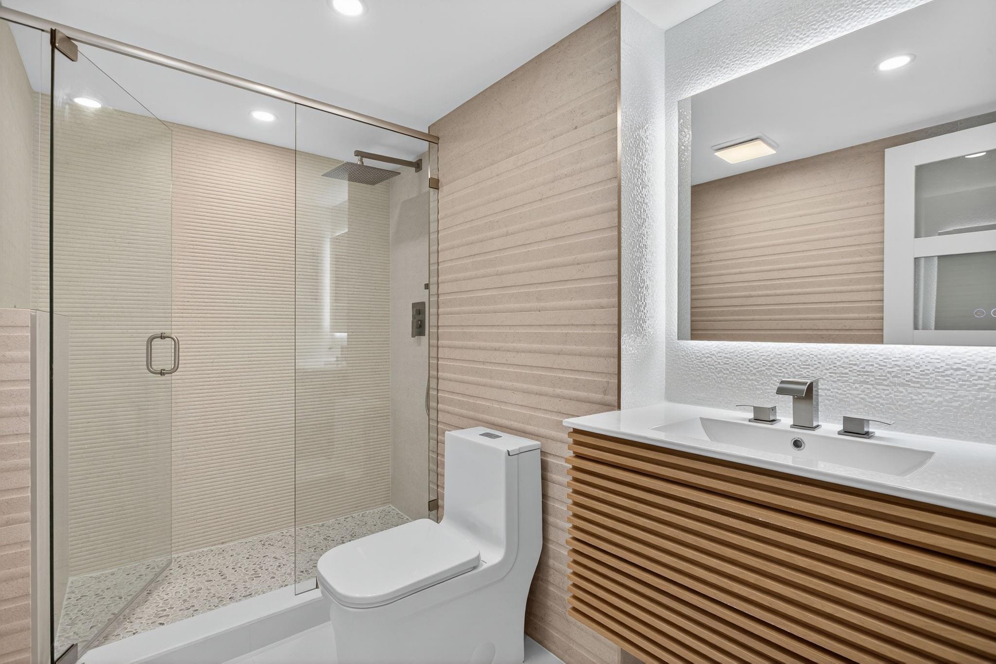 SILVER THATCH ATLANTIC PL - Residential