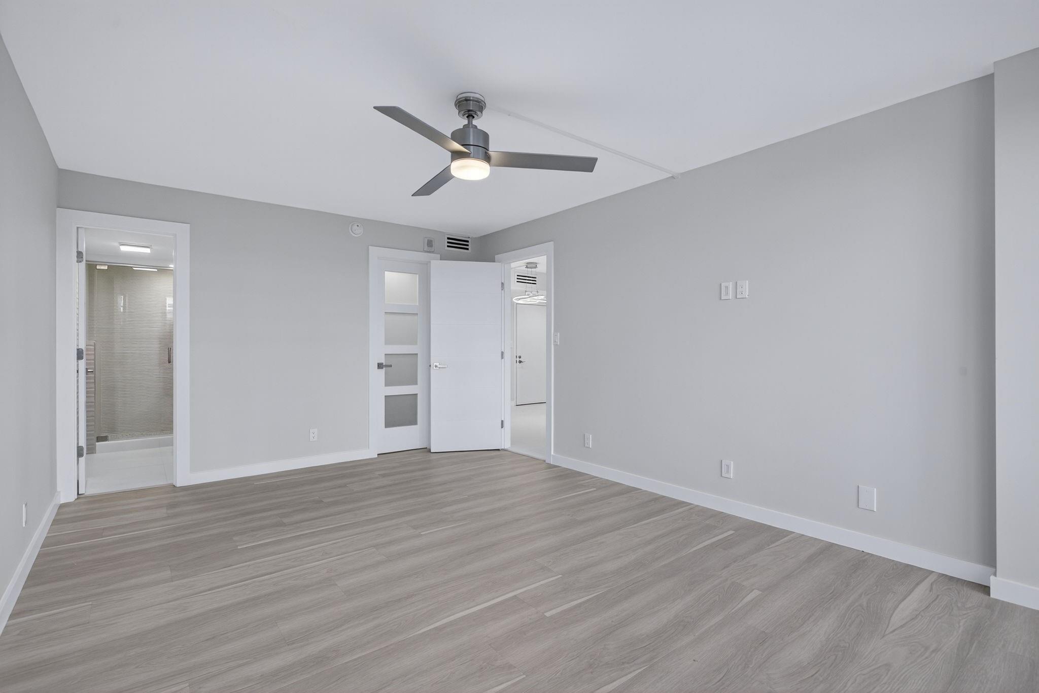 SILVER THATCH ATLANTIC PL - Residential