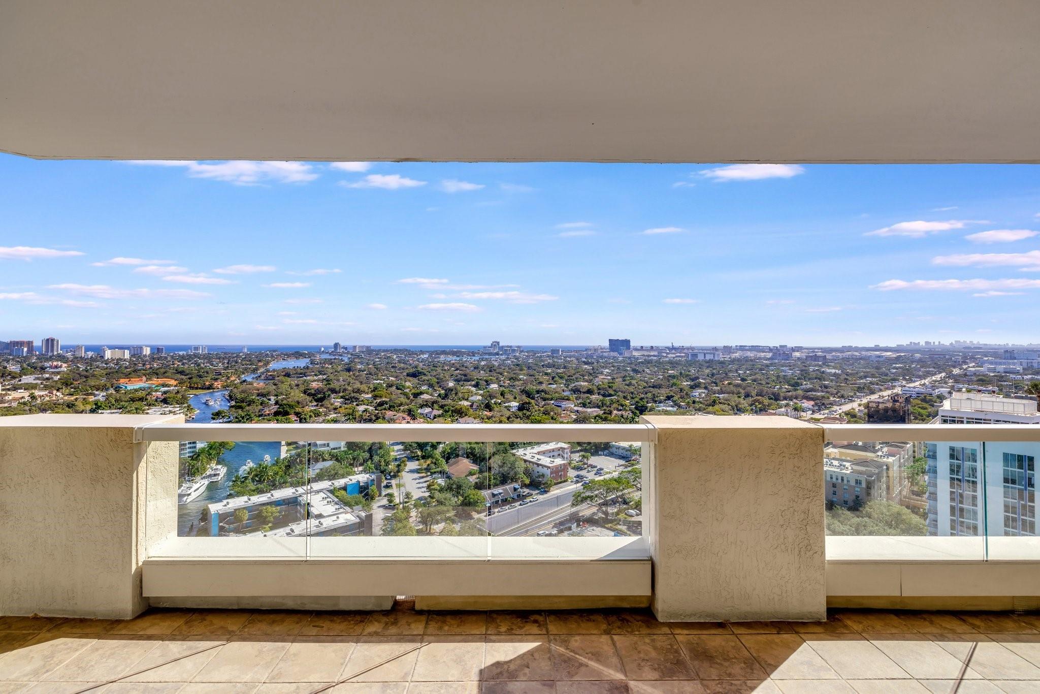 411 N New River Dr 2605