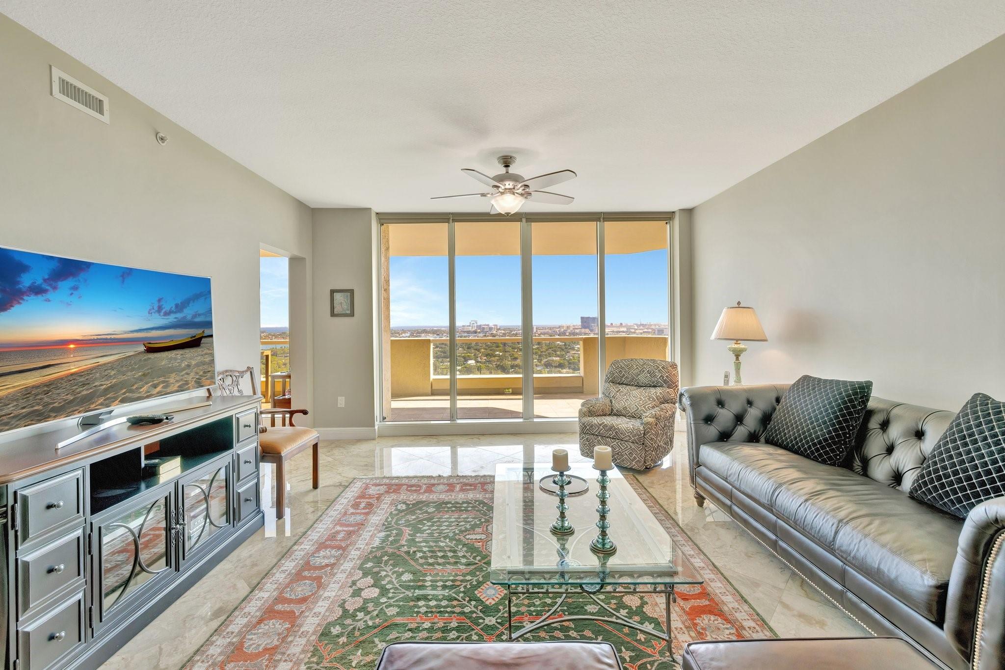 411 N New River Dr 2605