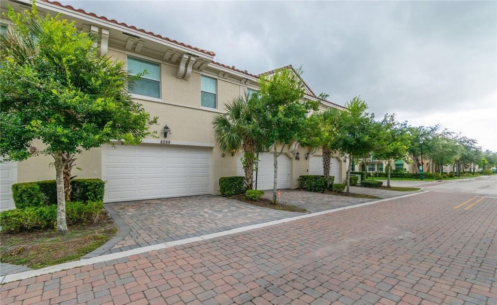 Photo of 8289 Cascada Isles Drive, Hollywood, FL 33024 (MLS # B26074535)