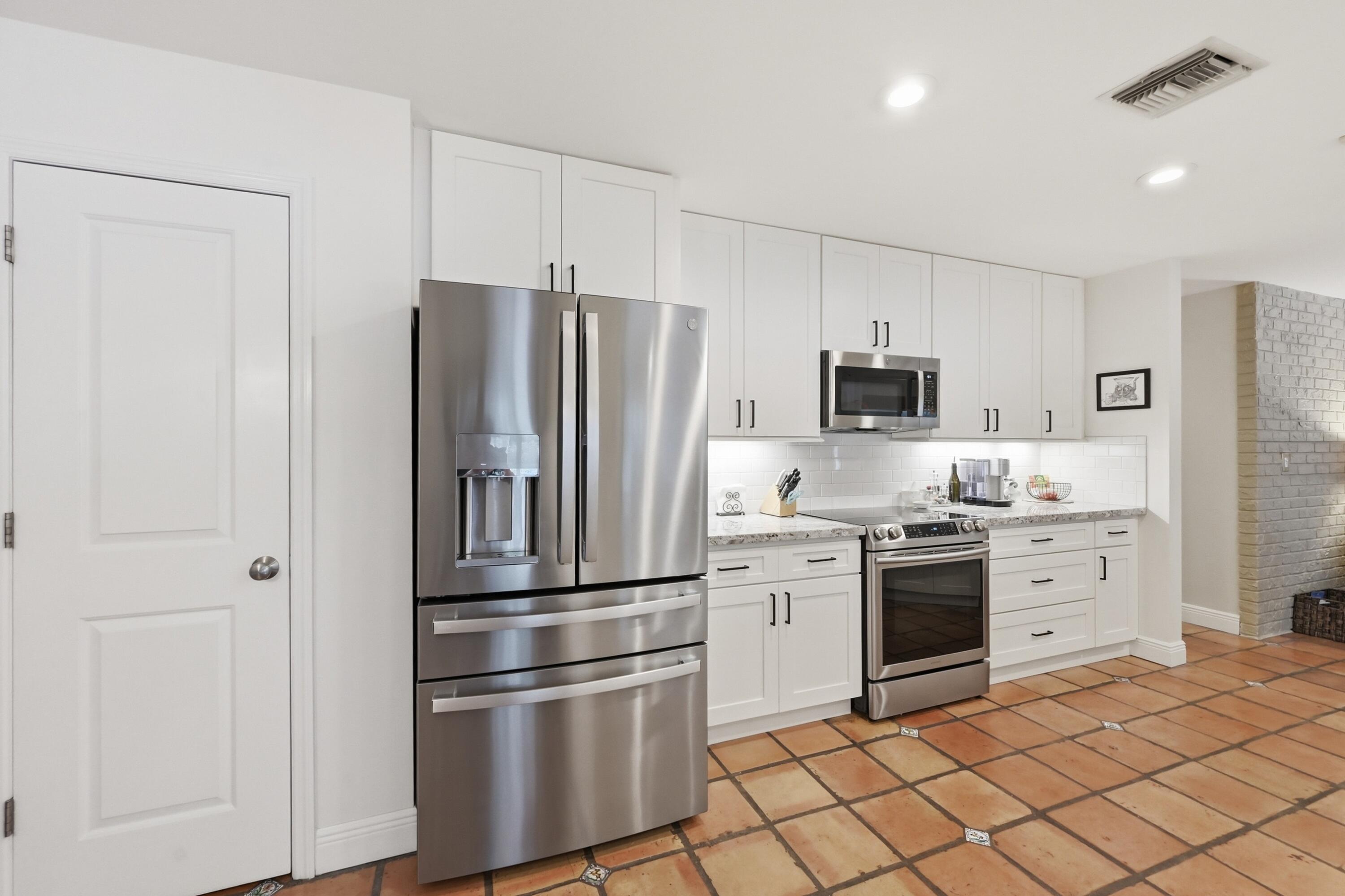 BOCA GREENS 2 - Residential