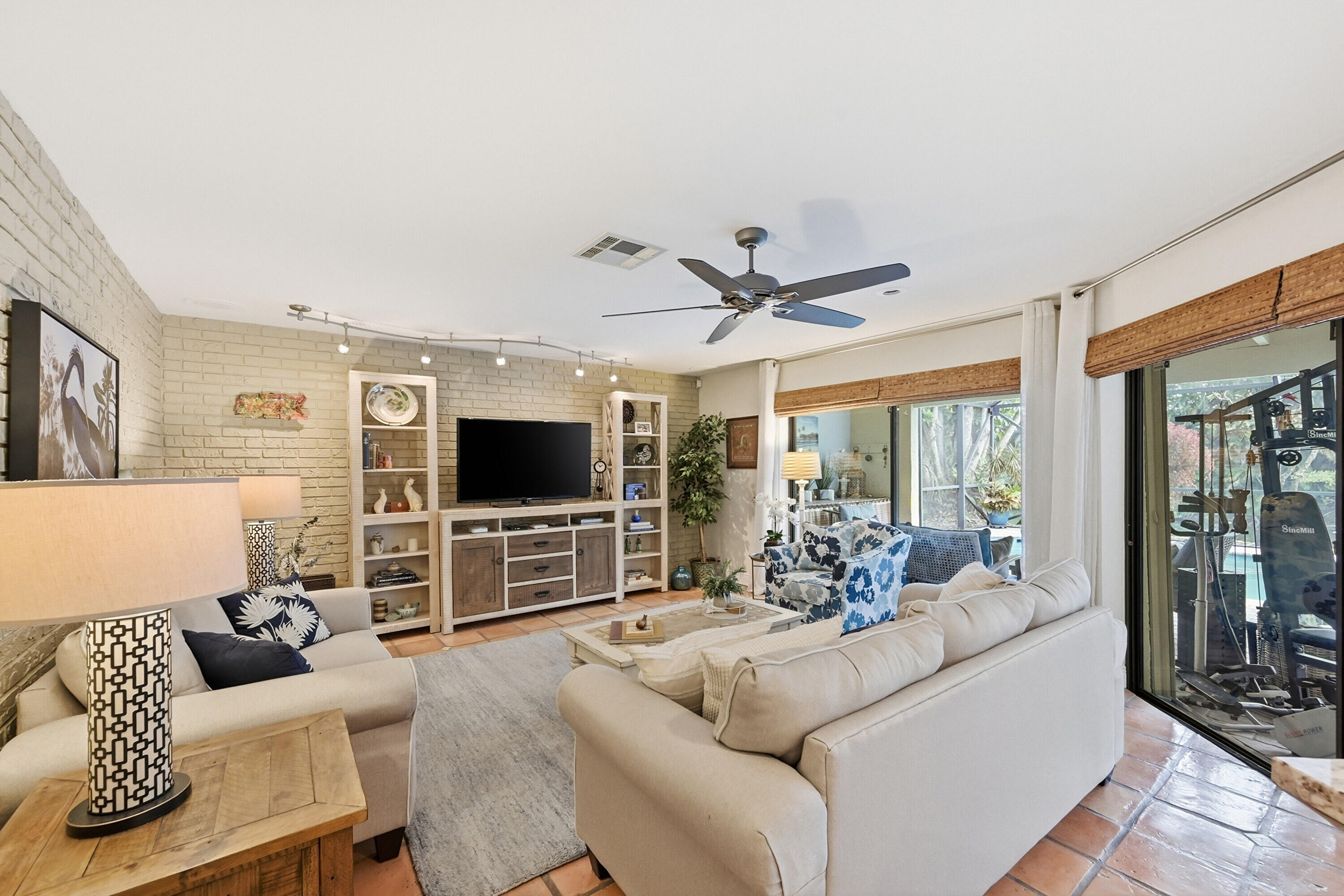 BOCA GREENS 2 - Residential