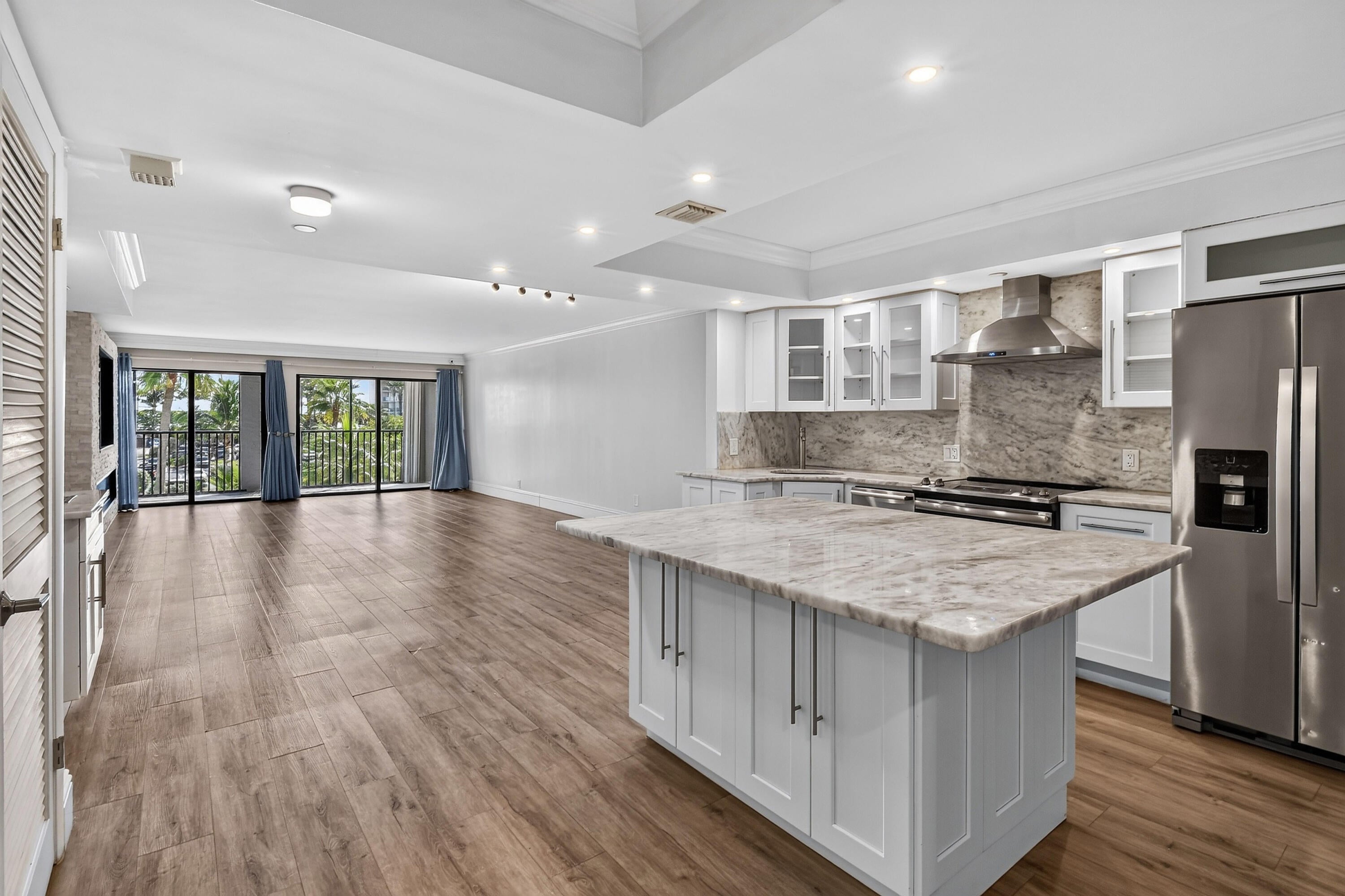 500 OCEAN TRAIL Way 305