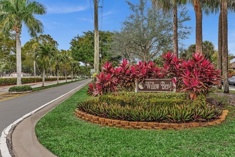 Tiny photo for 3529 Englewood Drive #321, Lake Worth, FL 33467 (MLS # R11157628)
