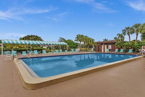 Tiny photo for 3529 Englewood Drive #321, Lake Worth, FL 33467 (MLS # R11157628)