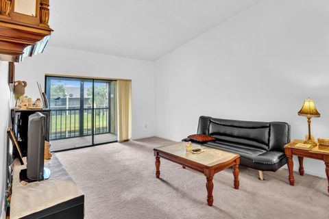 Tiny photo for 3529 Englewood Drive #321, Lake Worth, FL 33467 (MLS # R11157628)