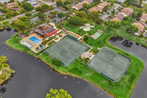 Tiny photo for 3529 Englewood Drive #321, Lake Worth, FL 33467 (MLS # R11157628)
